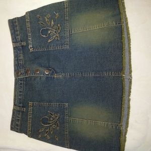 denim skirt